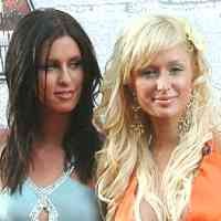 Kathy Hilton: Keluarga Kami Normal